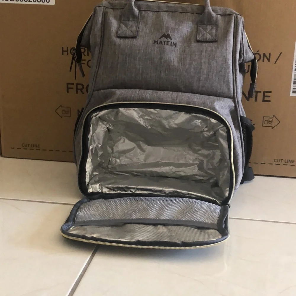 Backpack - Picture 2 of 4